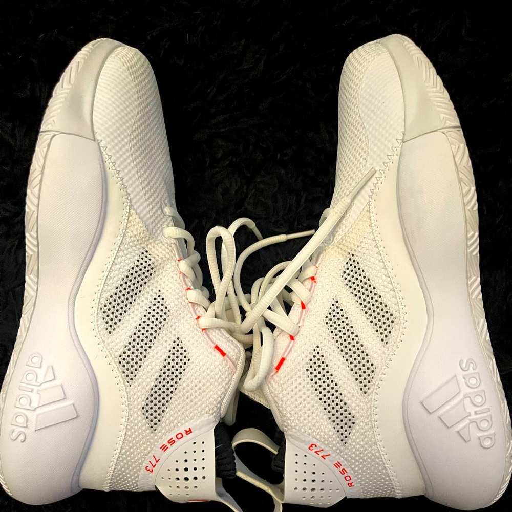 Adidas Derek Rose Sneakers